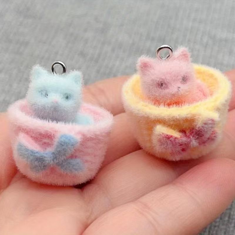 Earrings - 4 colgantes de gato de resina