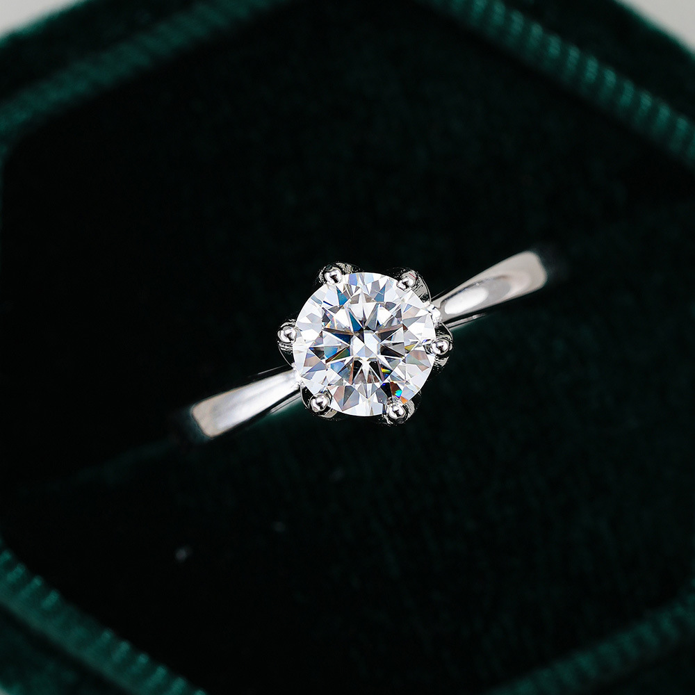 Moissanite Engagement Ring 1 Carat - Anillo de Moissanita Clásico de Seis