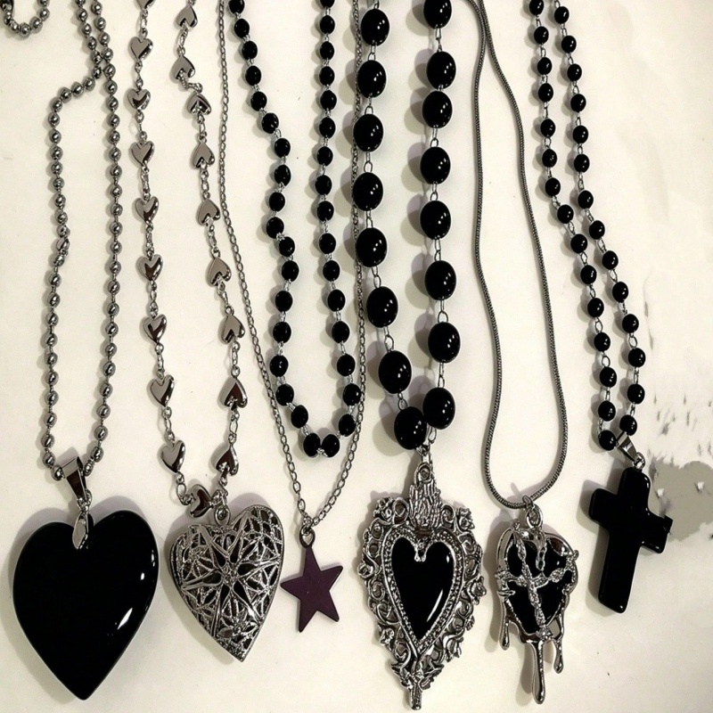 Layered Pendant Necklace Aesthetic - Juego de 6 Collares Góticos en