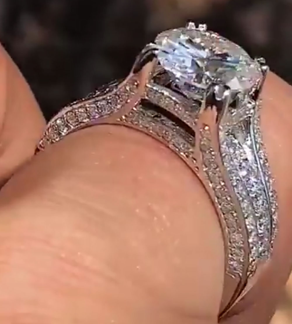 Anillo de compromiso de aniver - Moissanite Engagement Ring 1 Carat reseña y precio