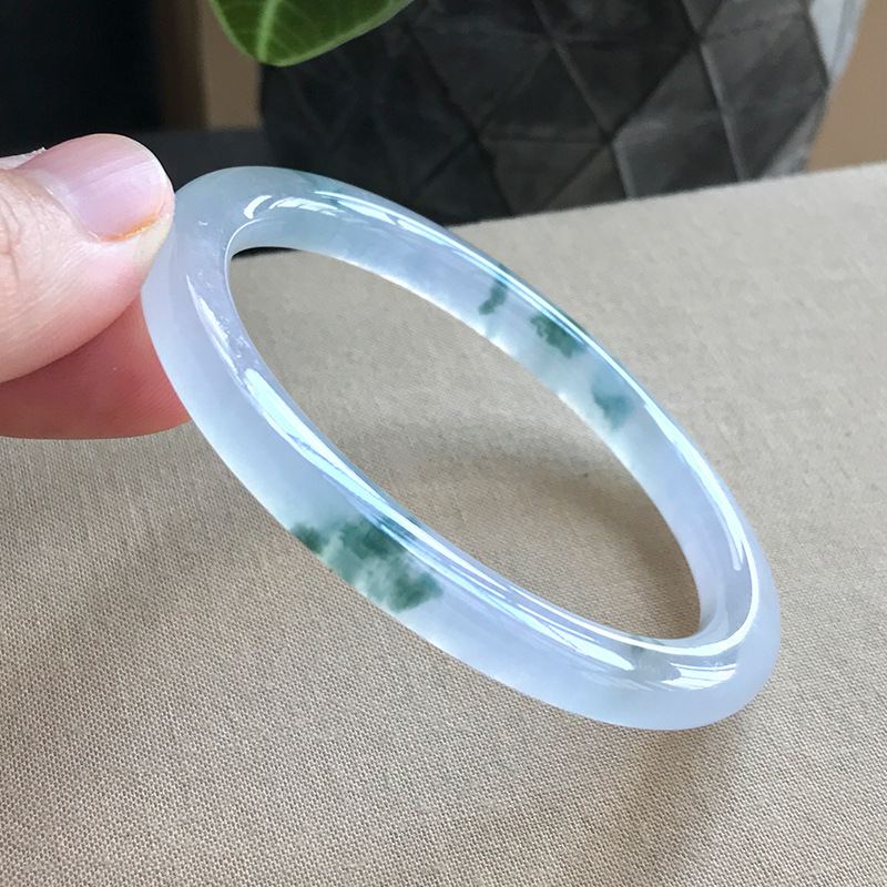 Pulsera de Jadeíta de Mina Ant - Rings reseña y precio