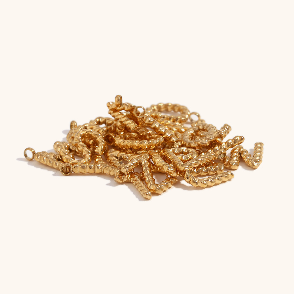 Collar de letra 3d personaliza - Initial Letter Necklace 18K Gold reseña y precio